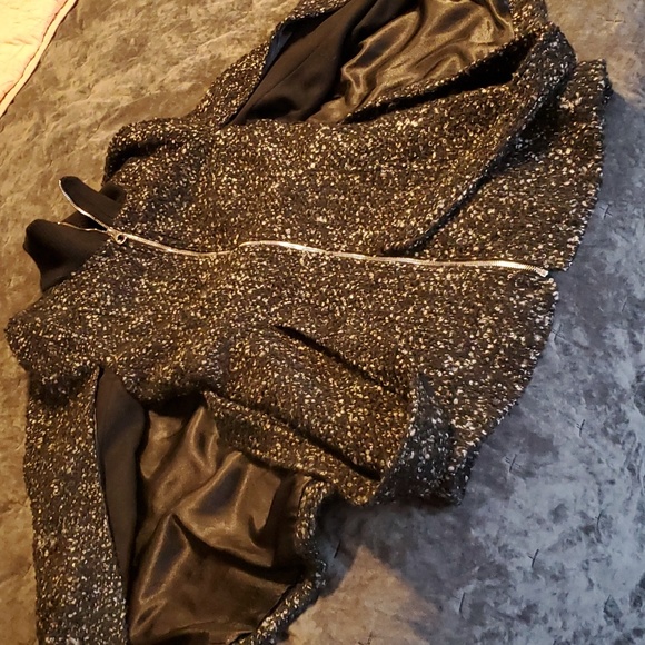 Laundry by Shelli Segal will blend coat - Picture 3 of 9